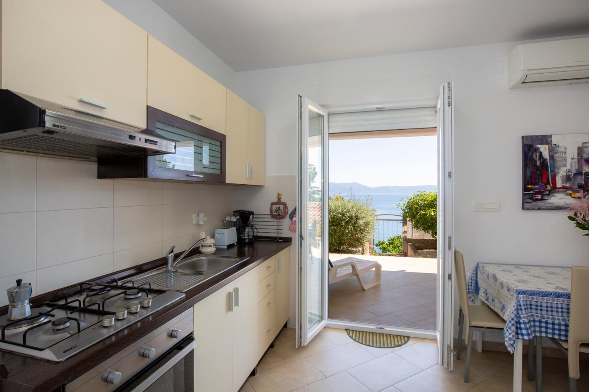 Apartment Riva Mare Sveta Marina