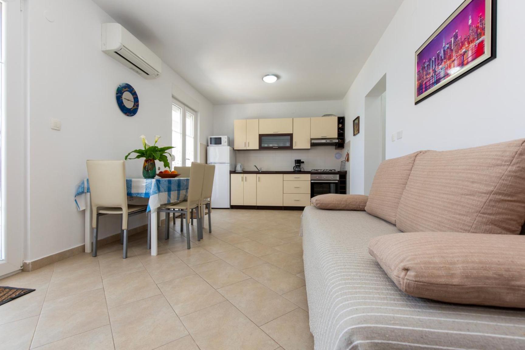 Riva Mare Apartment *