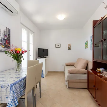 Apartments Riva Mare Sveta Marina Exterior photo