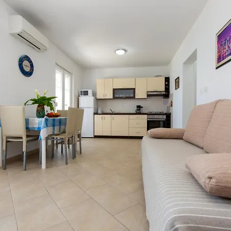 Apartments Riva Mare Sveta Marina Exterior photo